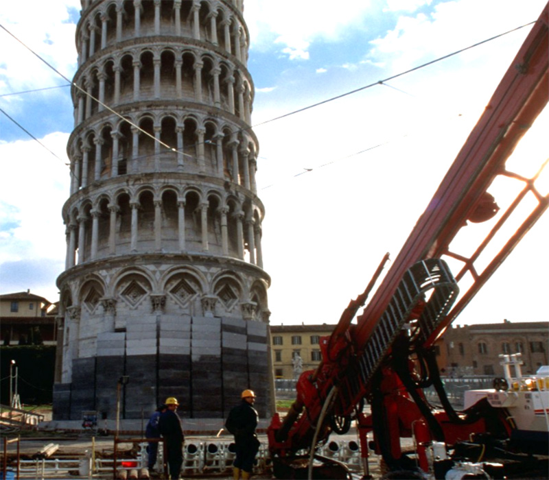 Iniezioni di rinforzo - Torre di Pisa Pisa Italia Sireg Progetti Nel Mondo