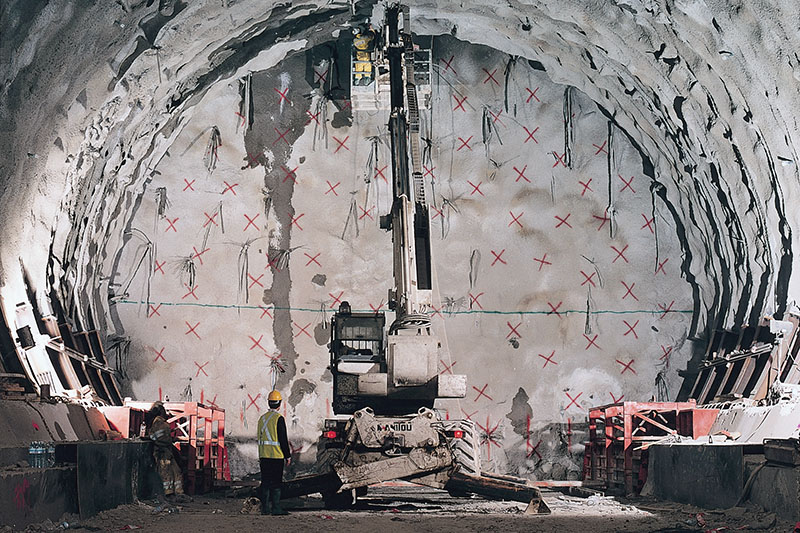 Chiodature passive in vetroresina per scavo gallerie stradali, ferroviarie e linee metropolitane